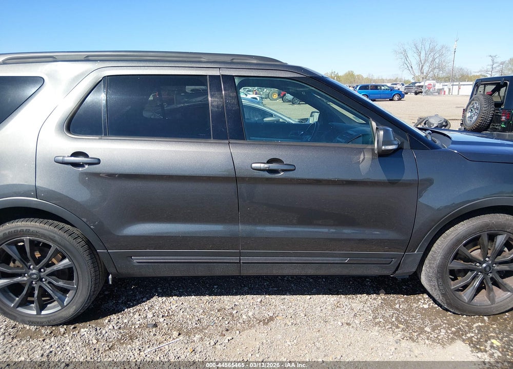 2017 FORD EXPLORER XLT VIN: 1FM5K7D86HGC48860