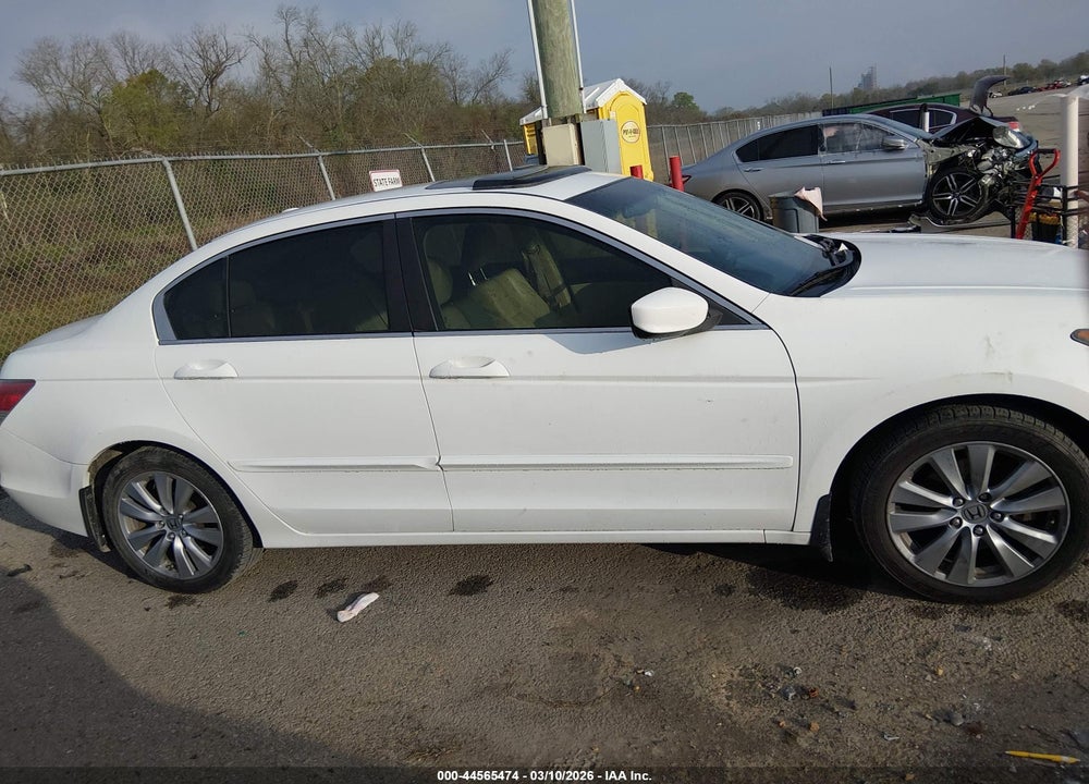 2011 HONDA ACCORD 2.4 EX-L VIN: 1HGCP2F81BA078805