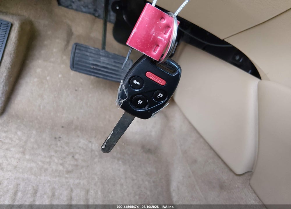 2011 HONDA ACCORD 2.4 EX-L VIN: 1HGCP2F81BA078805
