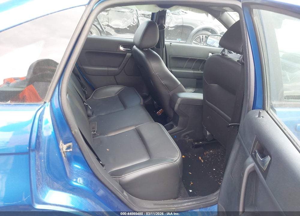 2011 FORD FOCUS SES VIN: 1FAHP3GN2BW133124