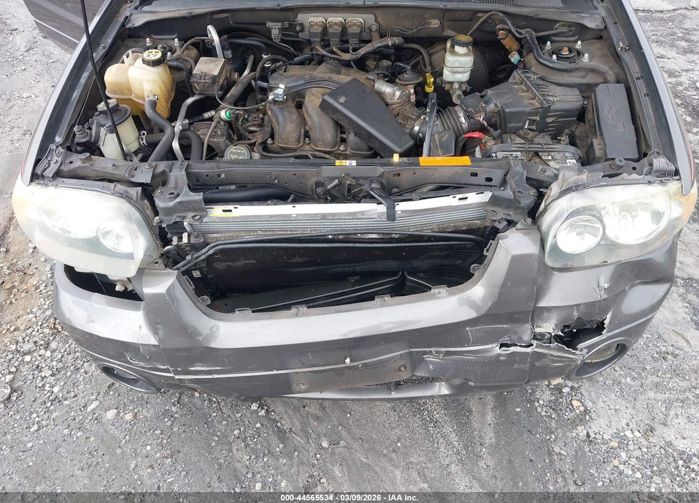 2005 FORD ESCAPE LIMITED VIN: 1FMYU04125KB08332