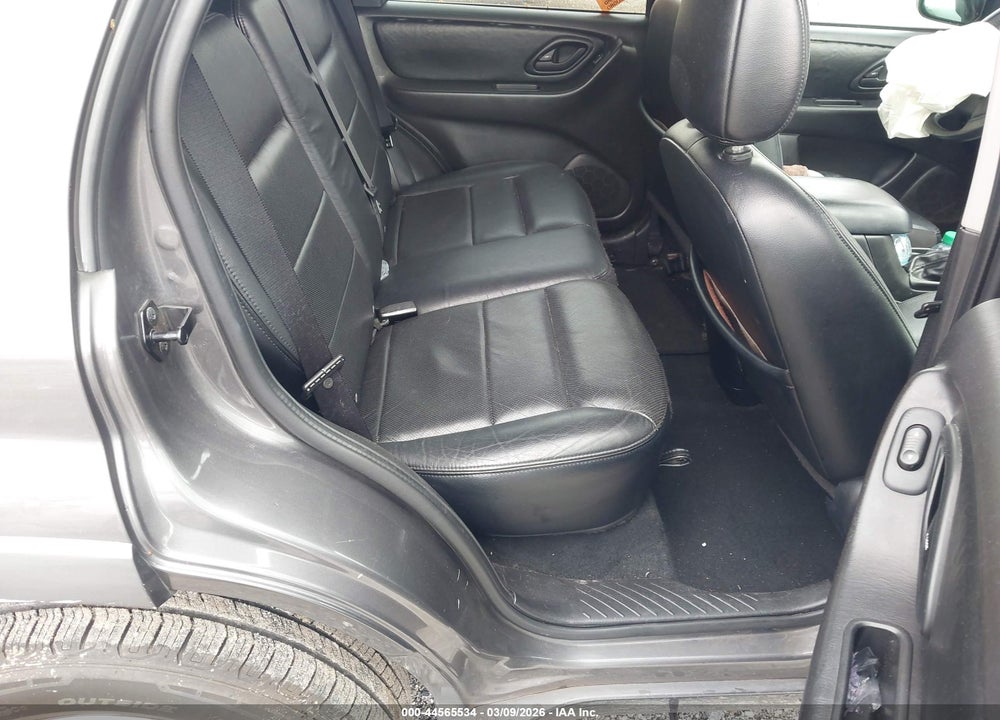 2005 FORD ESCAPE LIMITED VIN: 1FMYU04125KB08332