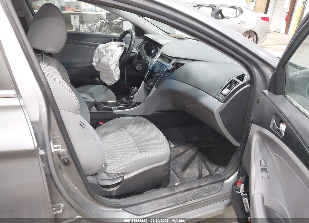 2013 HYUNDAI SONATA GLS VIN: 5NPEB4AC5DH810135