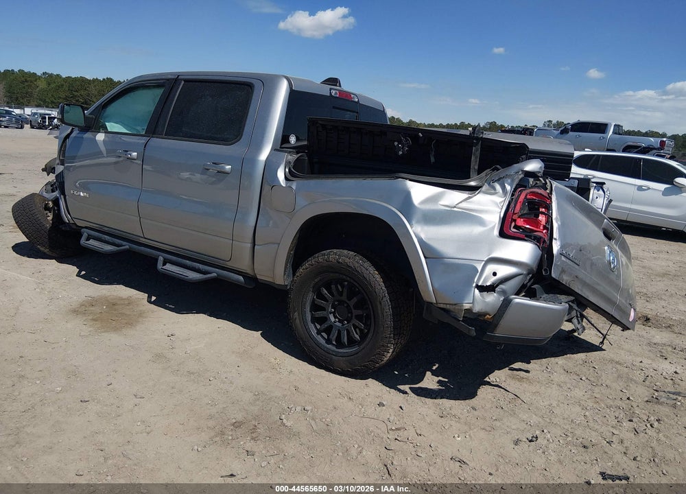 2021 RAM 1500 LAIE  4X4 5'7 BOX VIN: 1C6SRFJT5MN799574