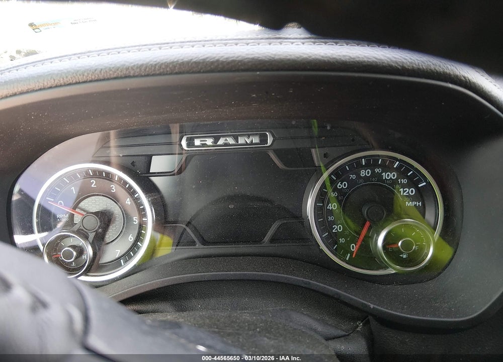2021 RAM 1500 LAIE  4X4 5'7 BOX VIN: 1C6SRFJT5MN799574