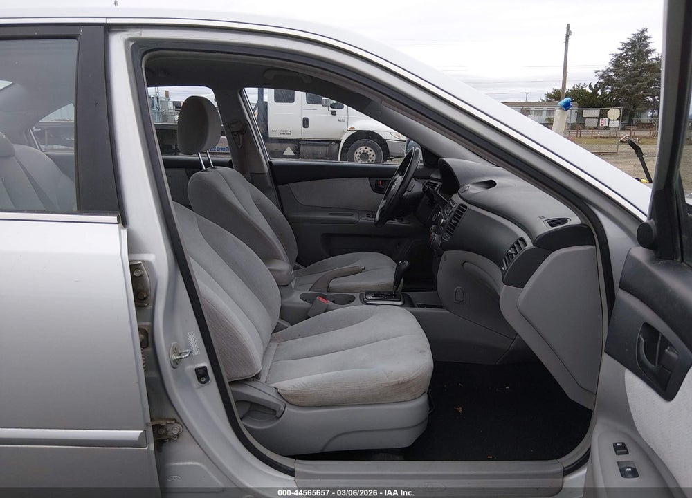 2008 KIA OPTIMA LX VIN: KNAGE123385241205