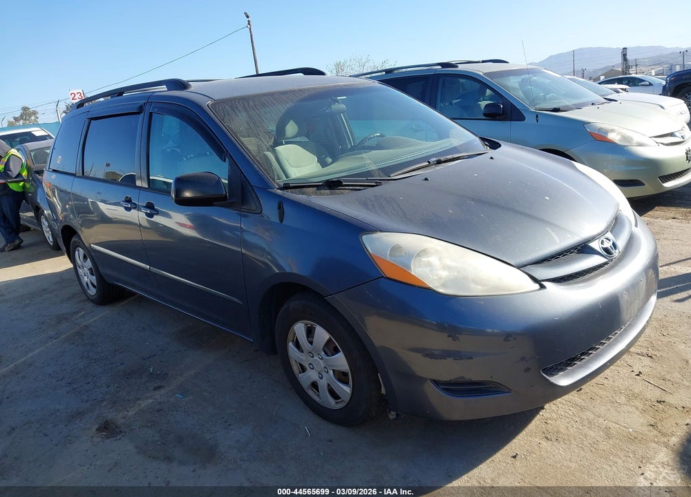 2008 TOYOTA SIENNA LE VIN: 5TDZK23C48S172172