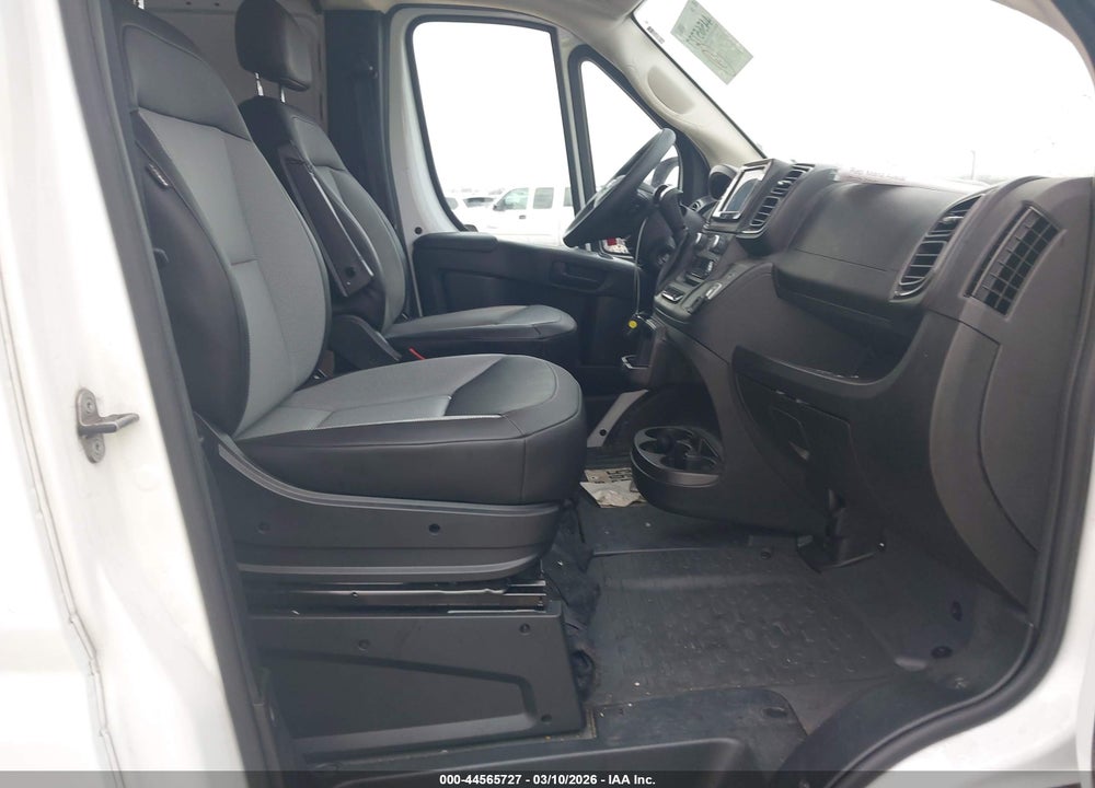 2025 RAM PROMASTER 2500 TRADESMAN LOW ROOF 136 WB W/PASS SEAT VIN: 3C6LRVVG5SE513915
