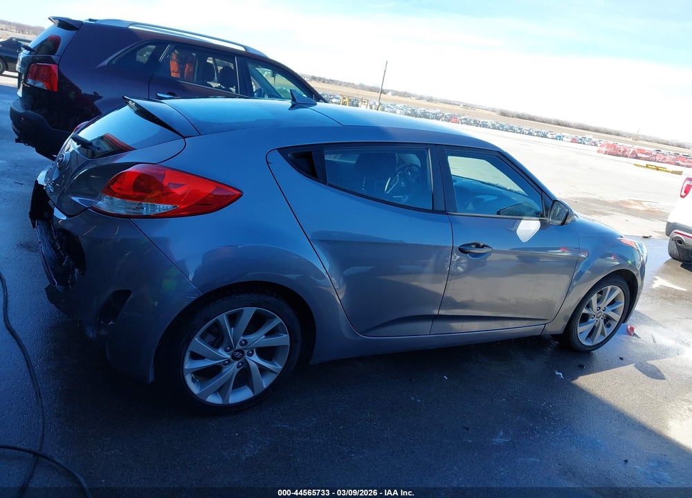 2016 HYUNDAI VELOSTER VIN: KMHTC6AD4GU269755