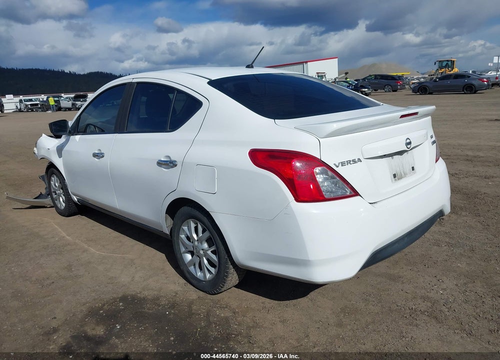 2018 NISSAN VERSA 1.6 SV VIN: 3N1CN7AP7JL877885