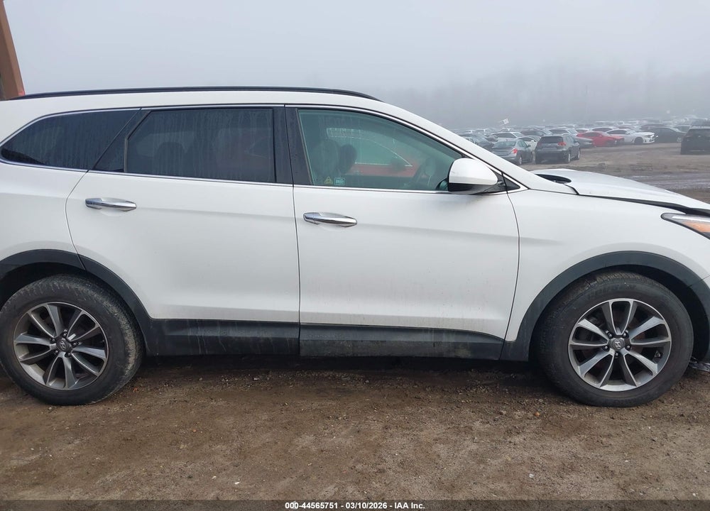 2017 HYUNDAI SANTA FE SE VIN: KM8SMDHF5HU169945