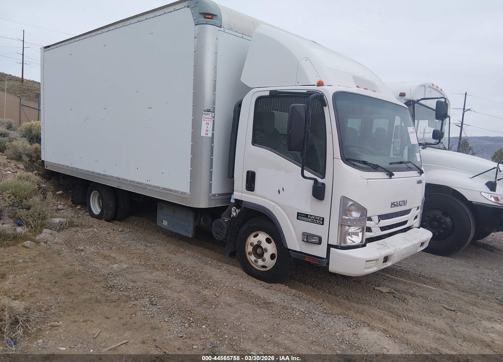 2015 ISUZU NPR DSL REG AT VIN: JALB4W179F7F00140