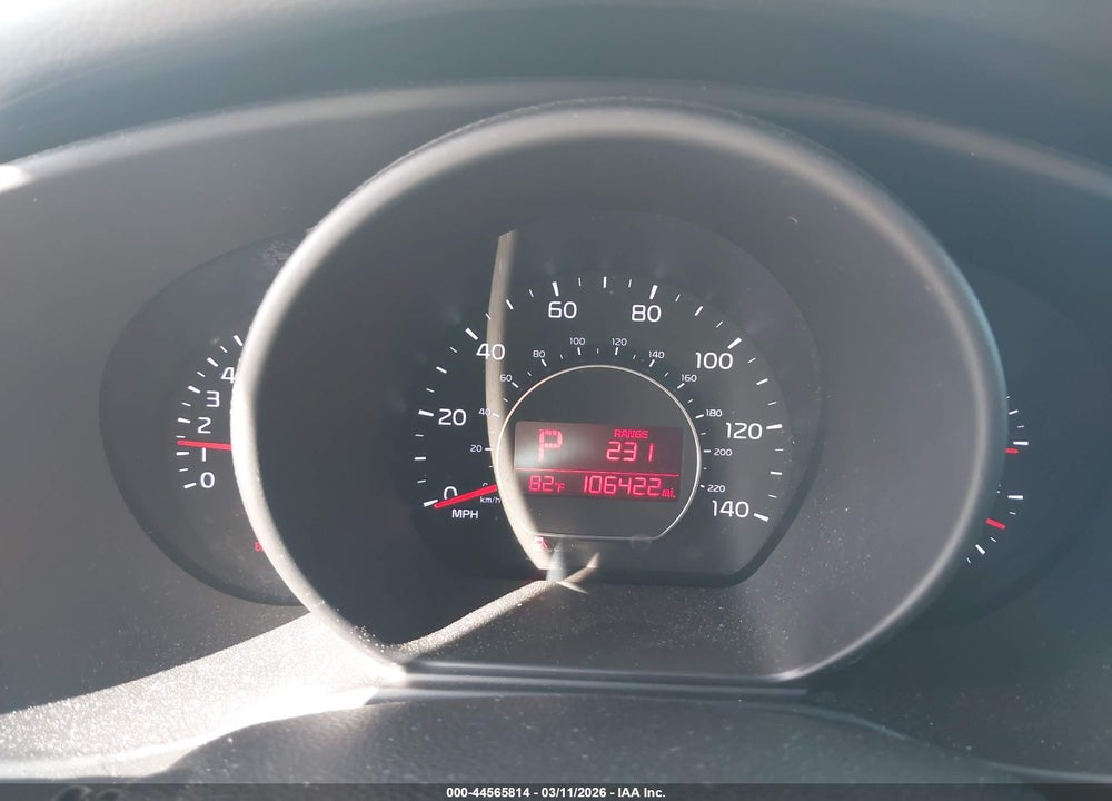2014 KIA SOUL + VIN: KNDJP3A57E7036021