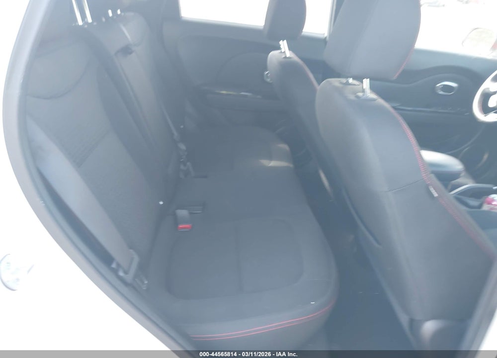 2014 KIA SOUL + VIN: KNDJP3A57E7036021