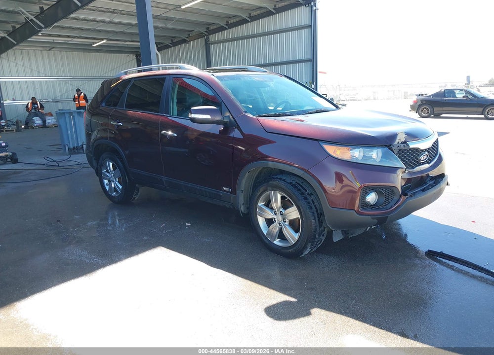 2013 KIA SORENTO EX V6 VIN: 5XYKUDA25DG395801