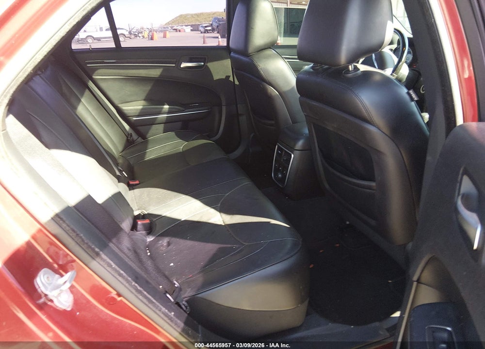 2013 CHRYSLER 300C VIN: 2C3CCAET3DH740113