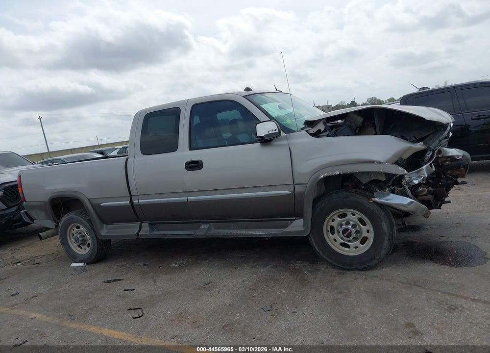 2004 GMC SIERRA 2500HD SLT VIN: 1GTHK29244E233479