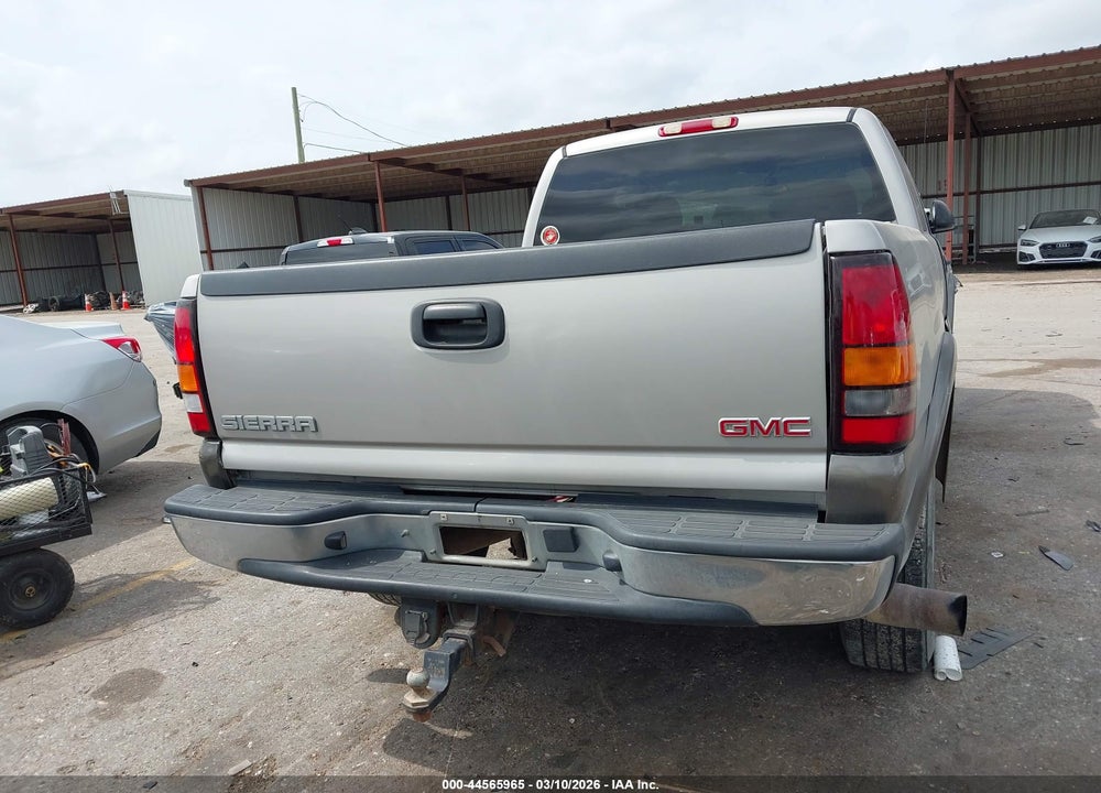 2004 GMC SIERRA 2500HD SLT VIN: 1GTHK29244E233479