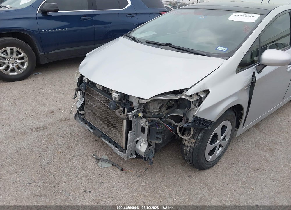 2014 TOYOTA PRIUS VIN: JTDKN3DU8E1735528
