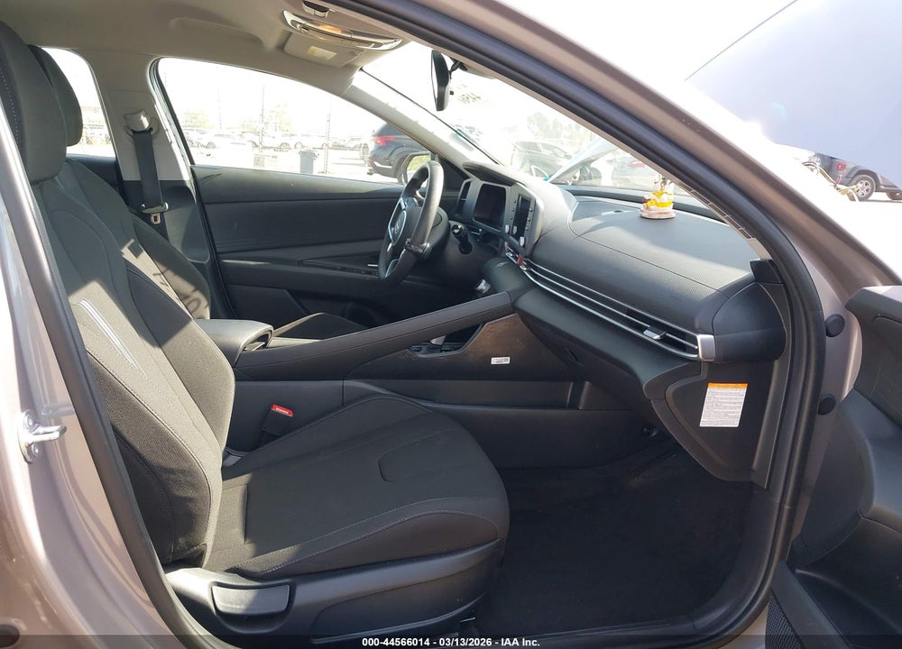 2025 HYUNDAI ELANTRA HYBRID BLUE VIN: KMHLM4DJ3SU150557