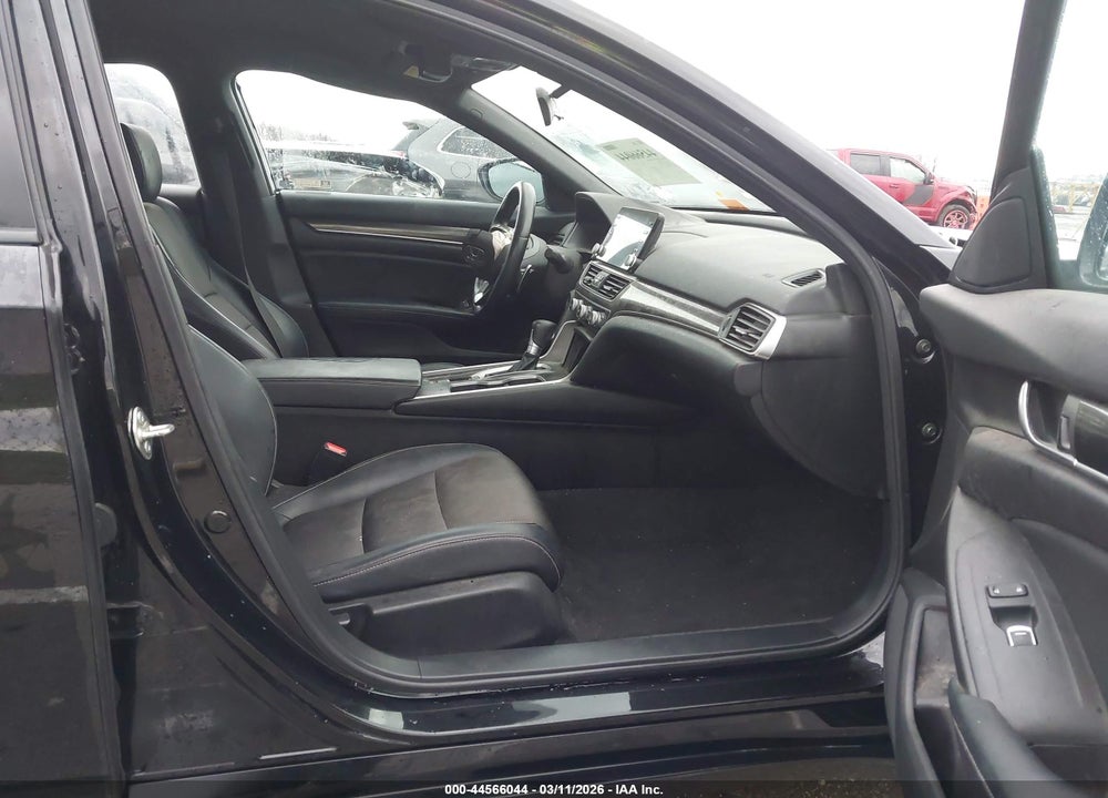 2018 HONDA ACCORD SPORT VIN: 1HGCV1F31JA103320