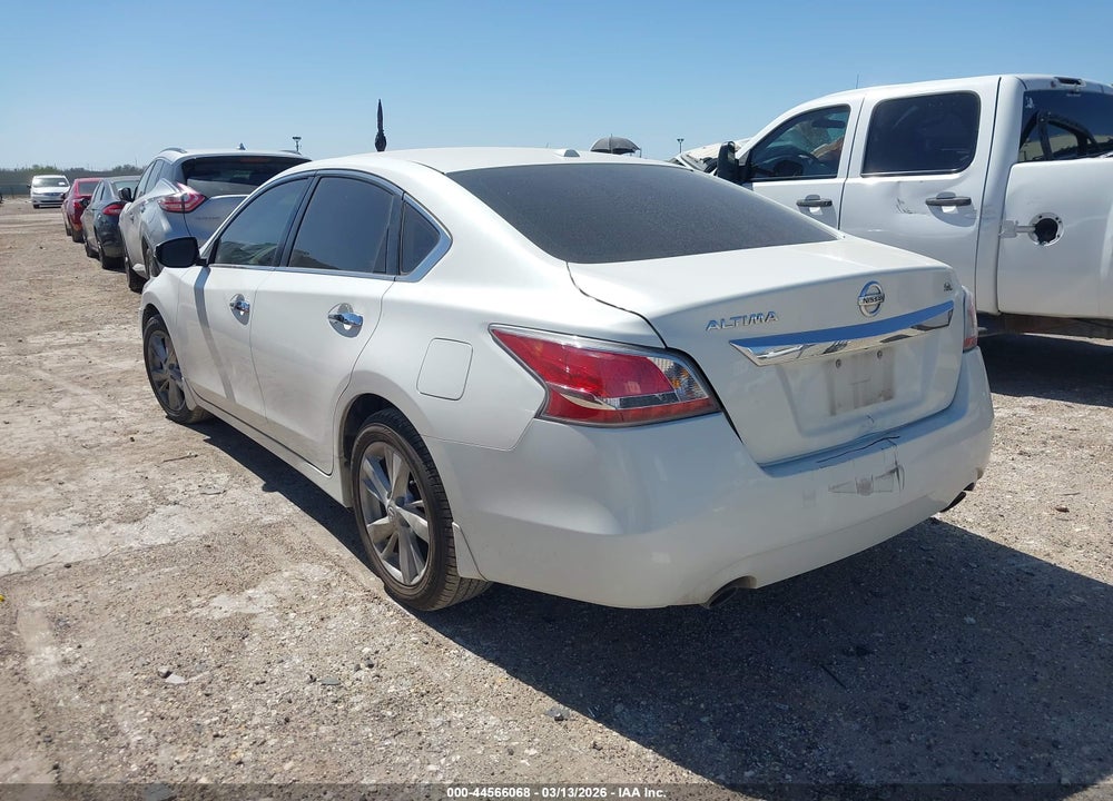 2015 NISSAN ALTIMA 2.5 SL VIN: 1N4AL3AP7FN880639