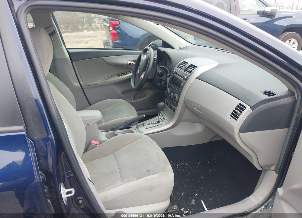 2011 TOYOTA COROLLA LE VIN: 2T1BU4EE6BC731906