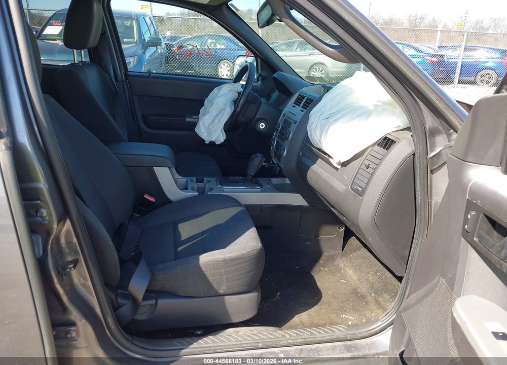 2011 FORD ESCAPE XLT VIN: 1FMCU0D75BKC39832