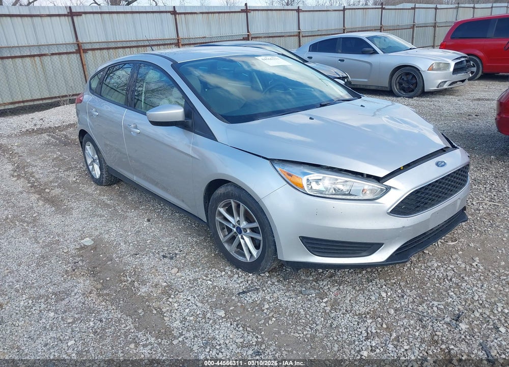 2018 FORD FOCUS SE VIN: 1FADP3K20JL324844