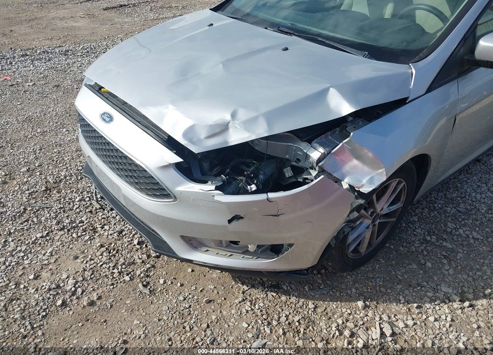 2018 FORD FOCUS SE VIN: 1FADP3K20JL324844