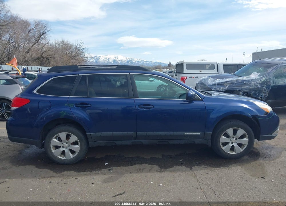 2011 SUBARU OUTBACK 2.5I PREMIUM VIN: 4S4BRCCC5B3369648