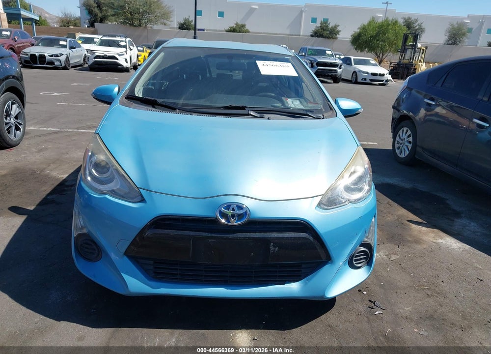 2015 TOYOTA PRIUS C THREE VIN: JTDKDTB37F1114716