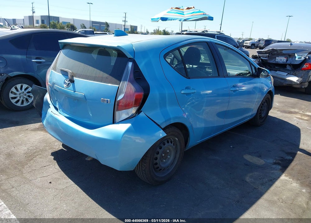 2015 TOYOTA PRIUS C THREE VIN: JTDKDTB37F1114716