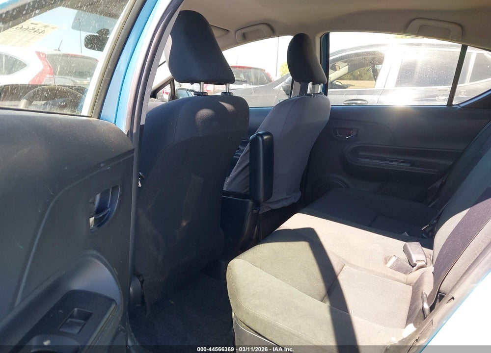 2015 TOYOTA PRIUS C THREE VIN: JTDKDTB37F1114716