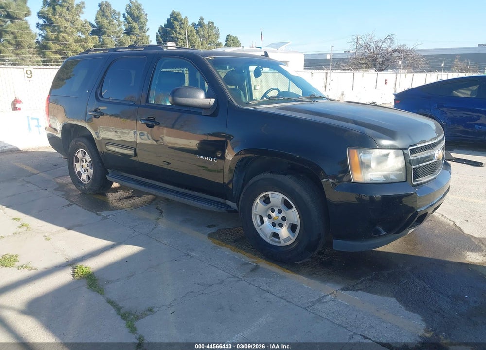 2011 CHEVROLET TAHOE LT VIN: 1GNSCBE0XBR255328