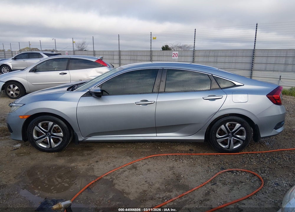 2018 HONDA CIVIC LX VIN: 2HGFC2F50JH602850