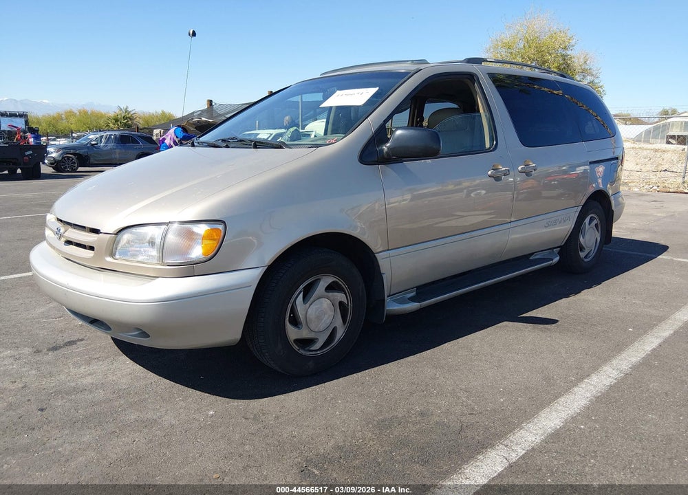 2000 TOYOTA SIENNA XLE VIN: 4T3ZF13C9YU192222