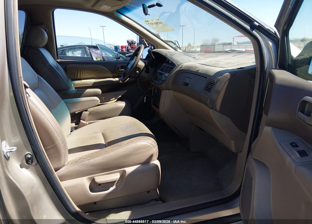 2000 TOYOTA SIENNA XLE VIN: 4T3ZF13C9YU192222