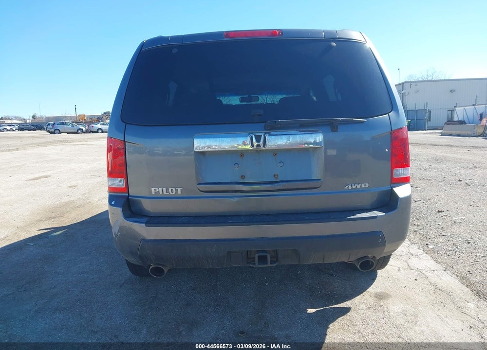 2011 HONDA PILOT EX-L VIN: 5FNYF4H5XBB015537