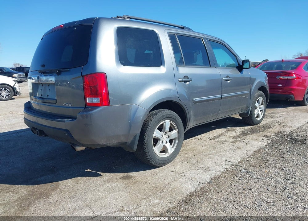2011 HONDA PILOT EX-L VIN: 5FNYF4H5XBB015537