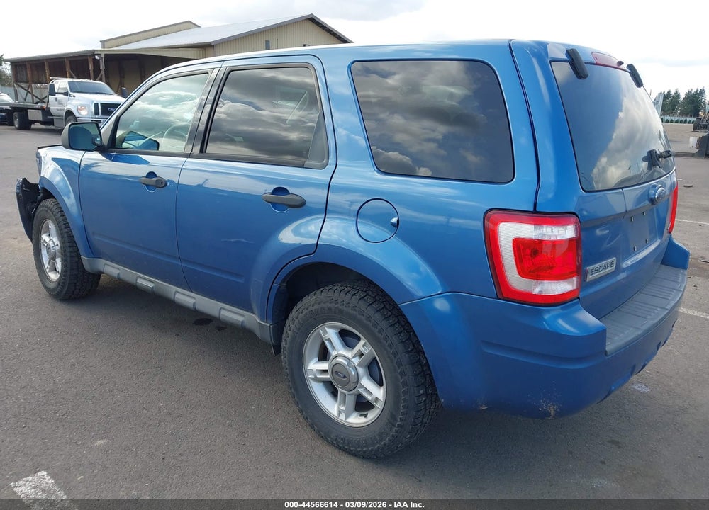 2009 FORD ESCAPE XLS VIN: 1FMCU92799KB70158