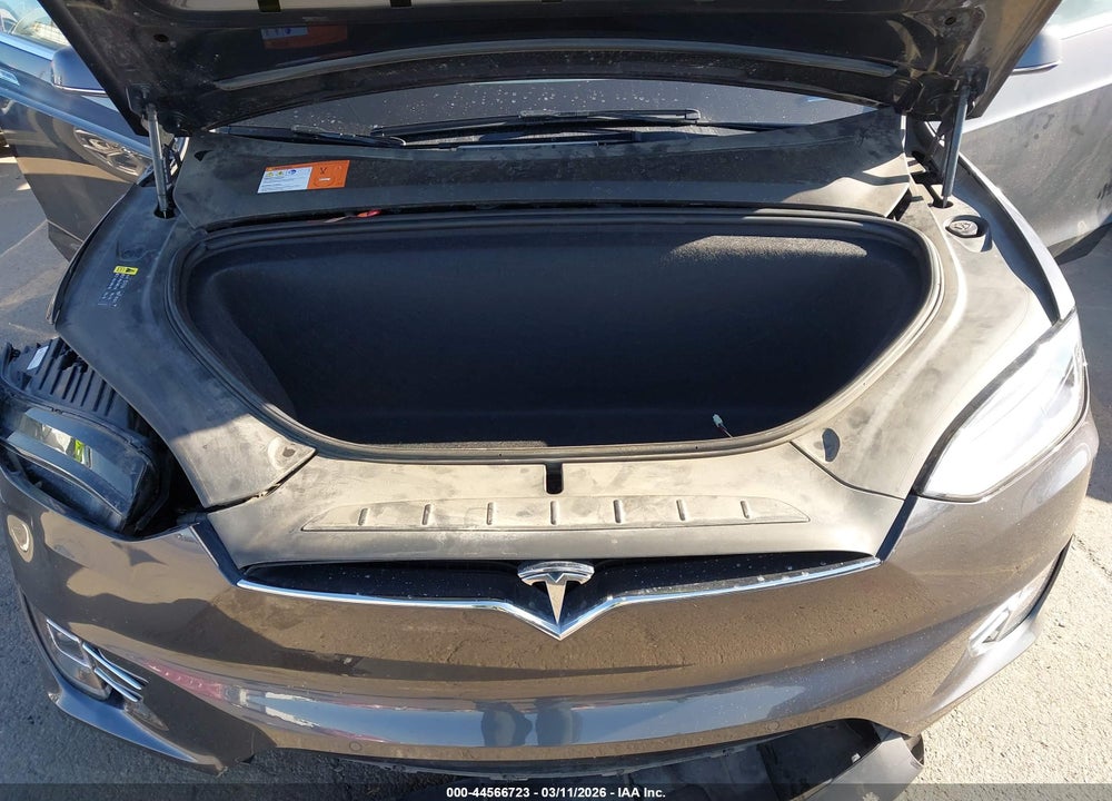 2018 TESLA MODEL X 100D/75D/P100D VIN: 5YJXCAE2XJF118193