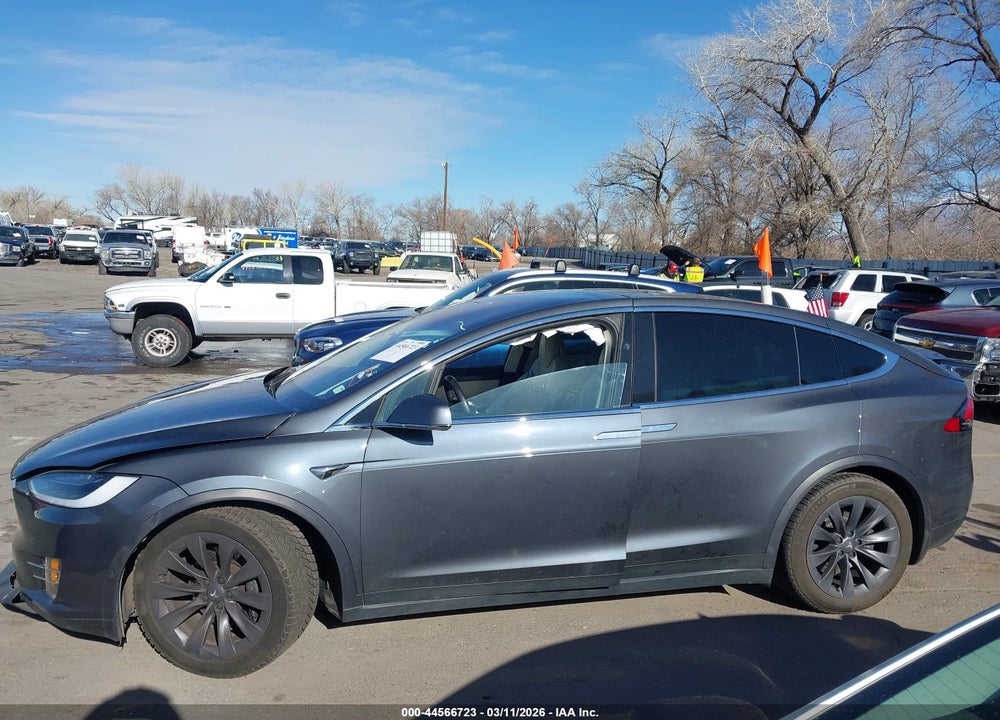 2018 TESLA MODEL X 100D/75D/P100D VIN: 5YJXCAE2XJF118193