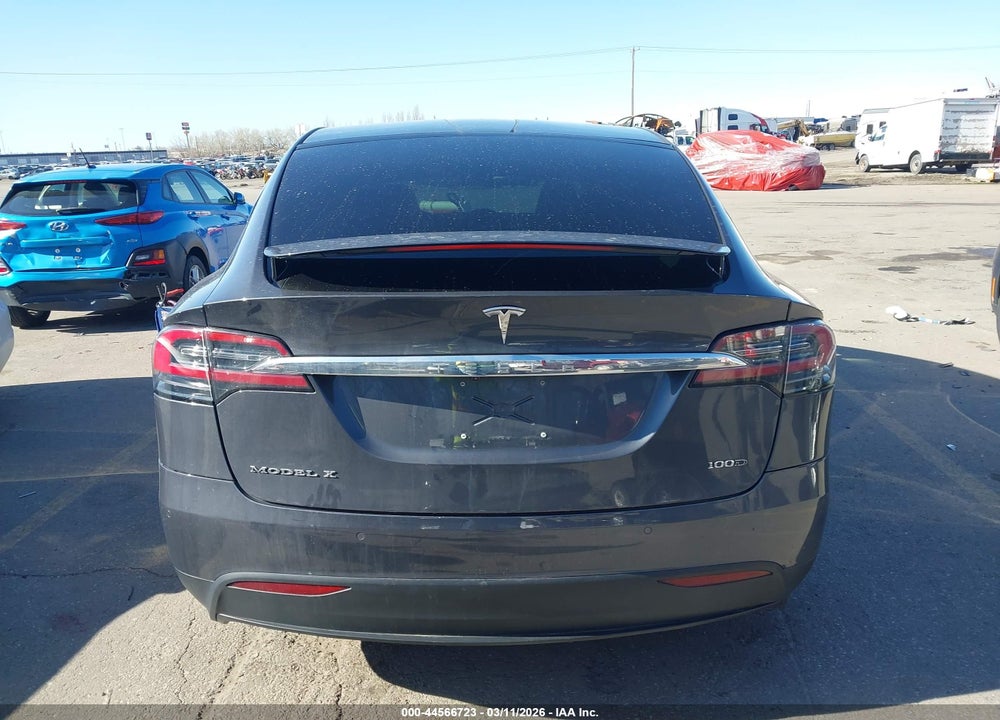 2018 TESLA MODEL X 100D/75D/P100D VIN: 5YJXCAE2XJF118193