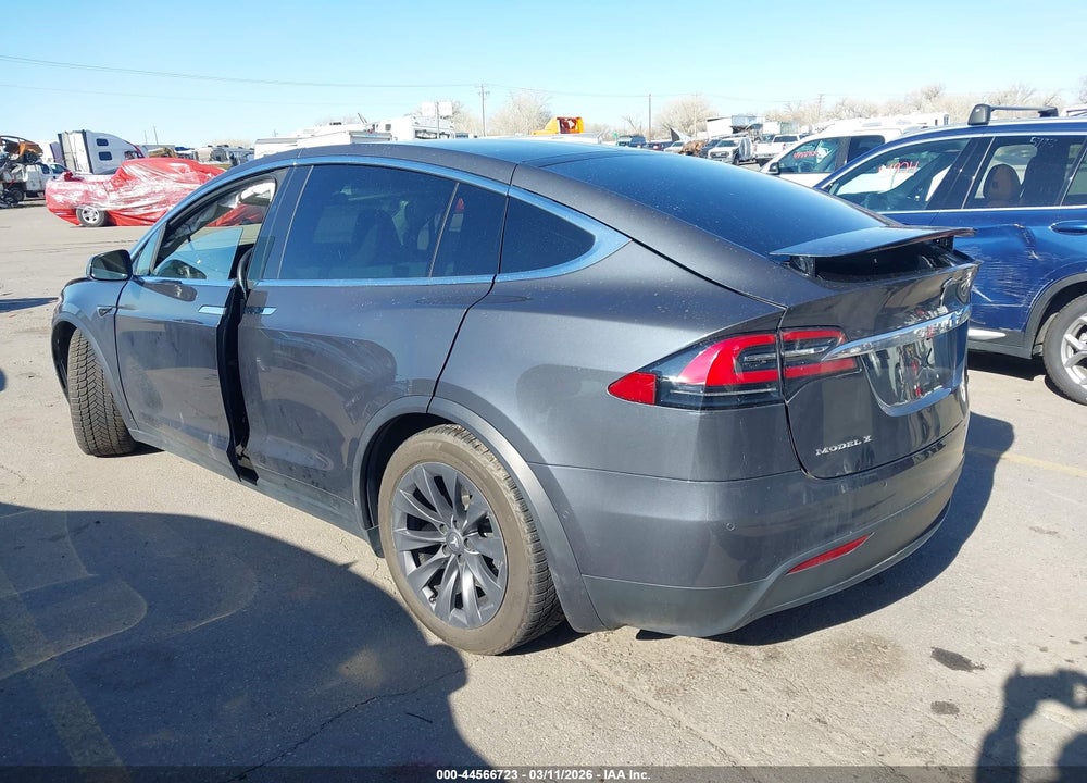 2018 TESLA MODEL X 100D/75D/P100D VIN: 5YJXCAE2XJF118193