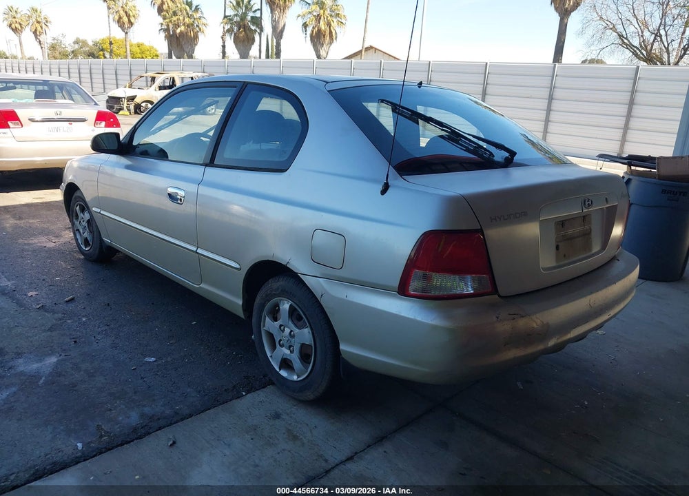 2002 HYUNDAI ACCENT GS VIN: KMHCG35CX2U183119