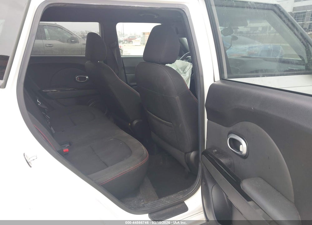 2016 KIA SOUL + VIN: KNDJP3A51G7384500