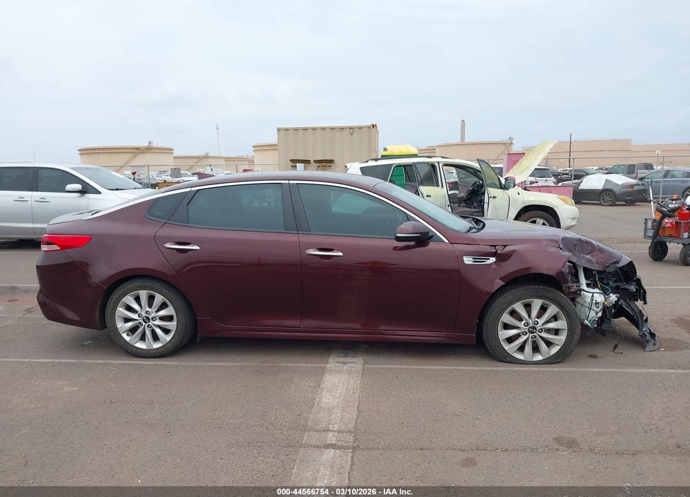 2018 KIA OPTIMA LX VIN: 5XXGT4L36JG266352