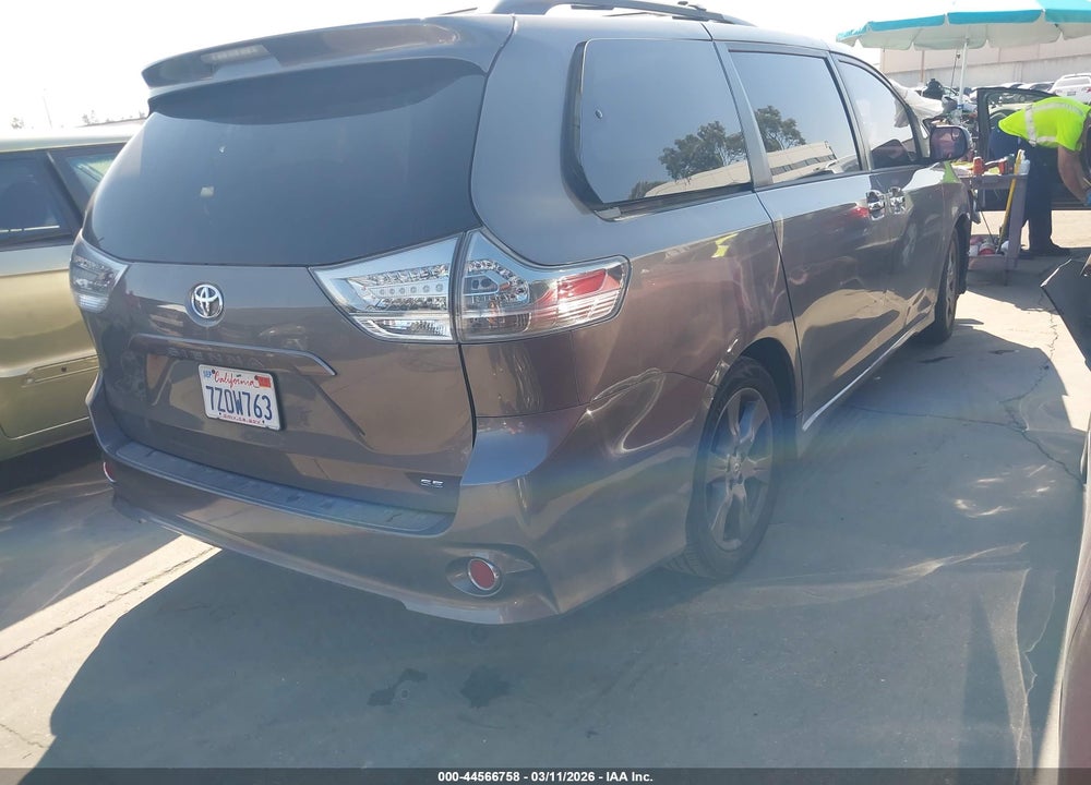 2017 TOYOTA SIENNA SE 8 PASSENGER VIN: 5TDXZ3DC7HS856978