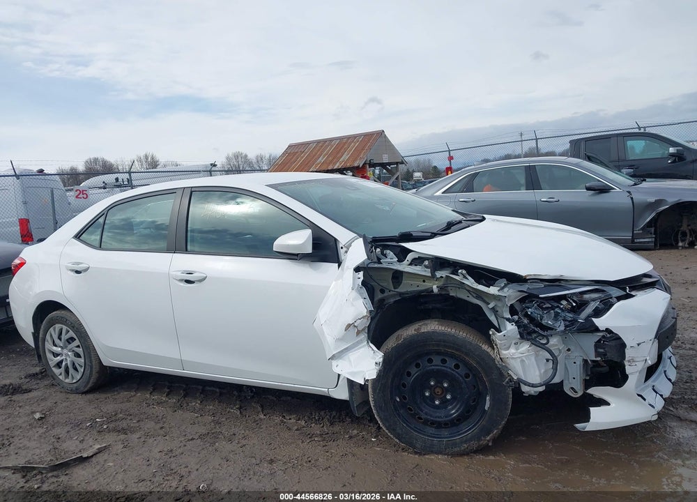 2019 TOYOTA COROLLA LE VIN: 2T1BURHE6KC126096